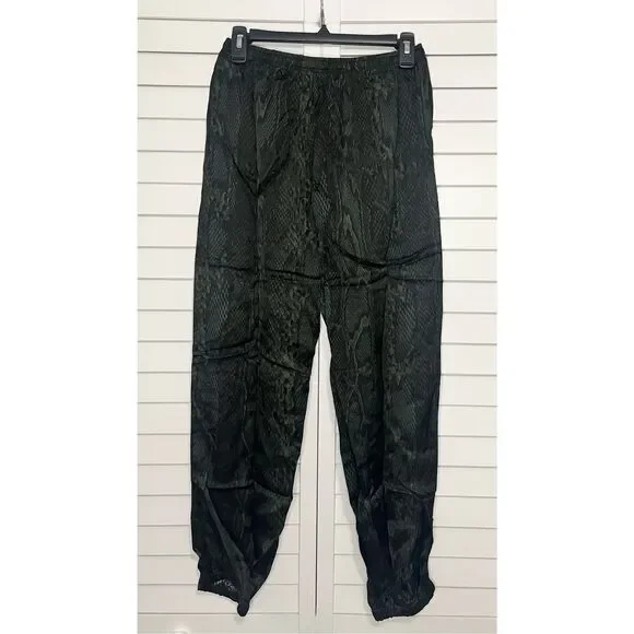 Olivaceous Snake Print Dress Style Joggers Size Medium NWT - Picture 2 of 5